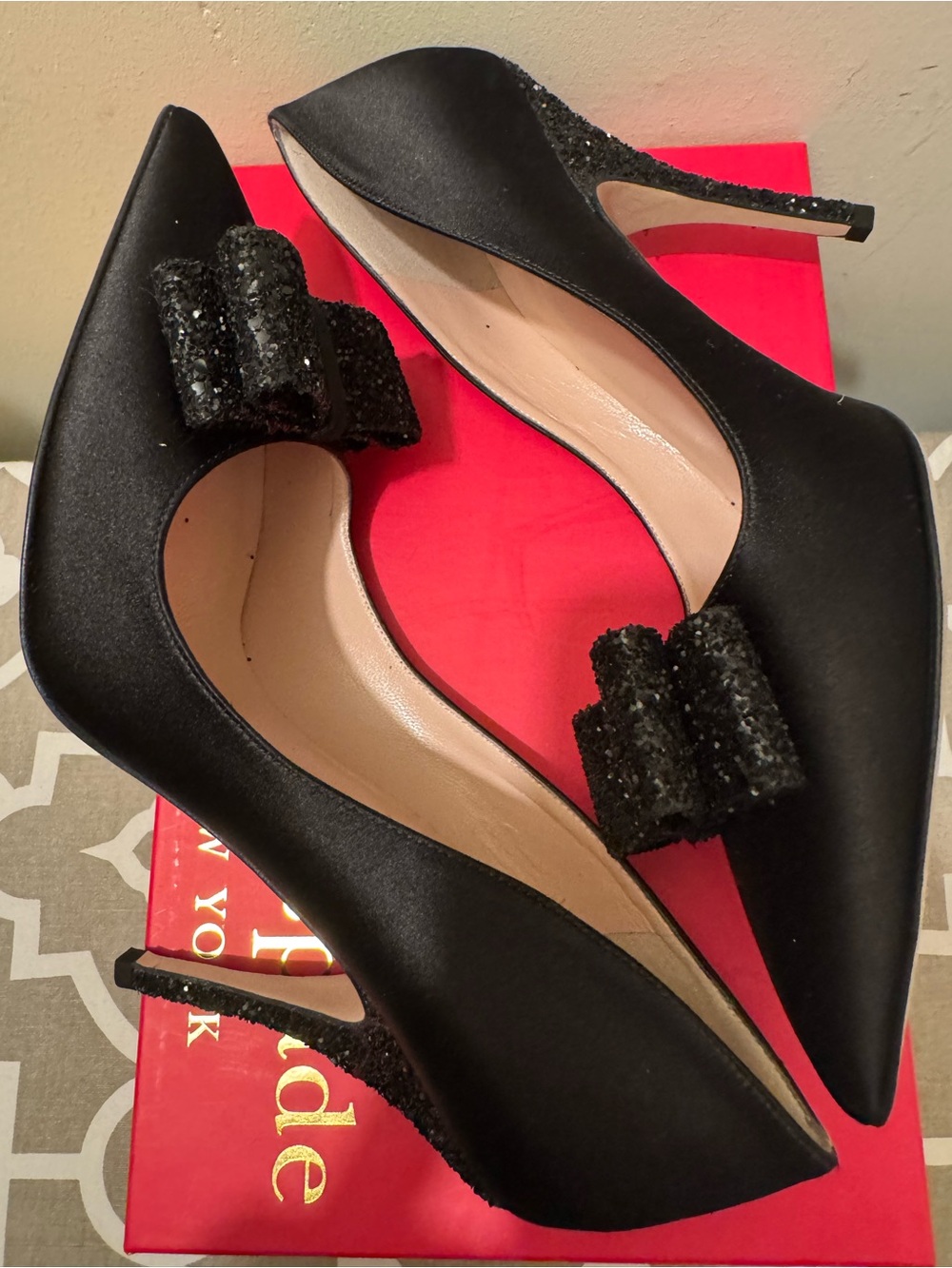 Kate Spade Latrice Black Satin Glitter Bow Heels Pump. Size 8 Made in Italy - Picture 5 of 15